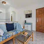 Sea View Blue Pearl Apartman *