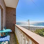 Sea View Blue Pearl Arico