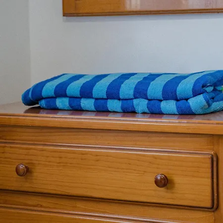 Sea View Blue Pearl Daire Arico